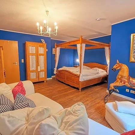 Three B's Bed and Breakfast 3*